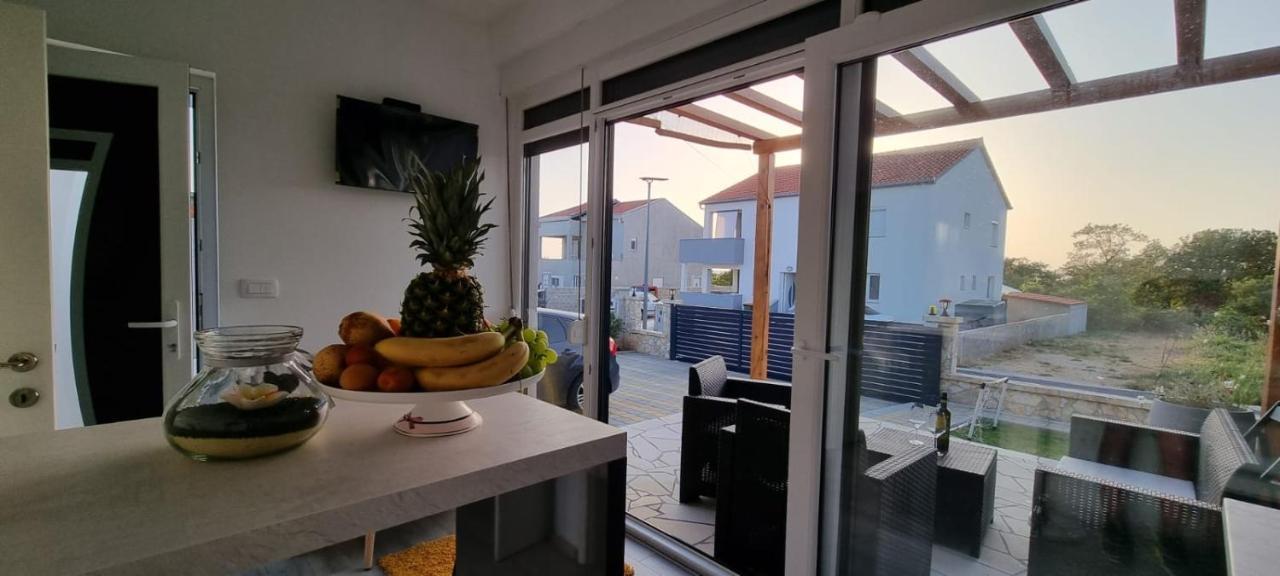 Yellow Dream Murvica  Exterior photo